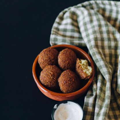 Falafelid - soodsad ja krõbedad proteiinirohked pallikesed Lähis-Idast